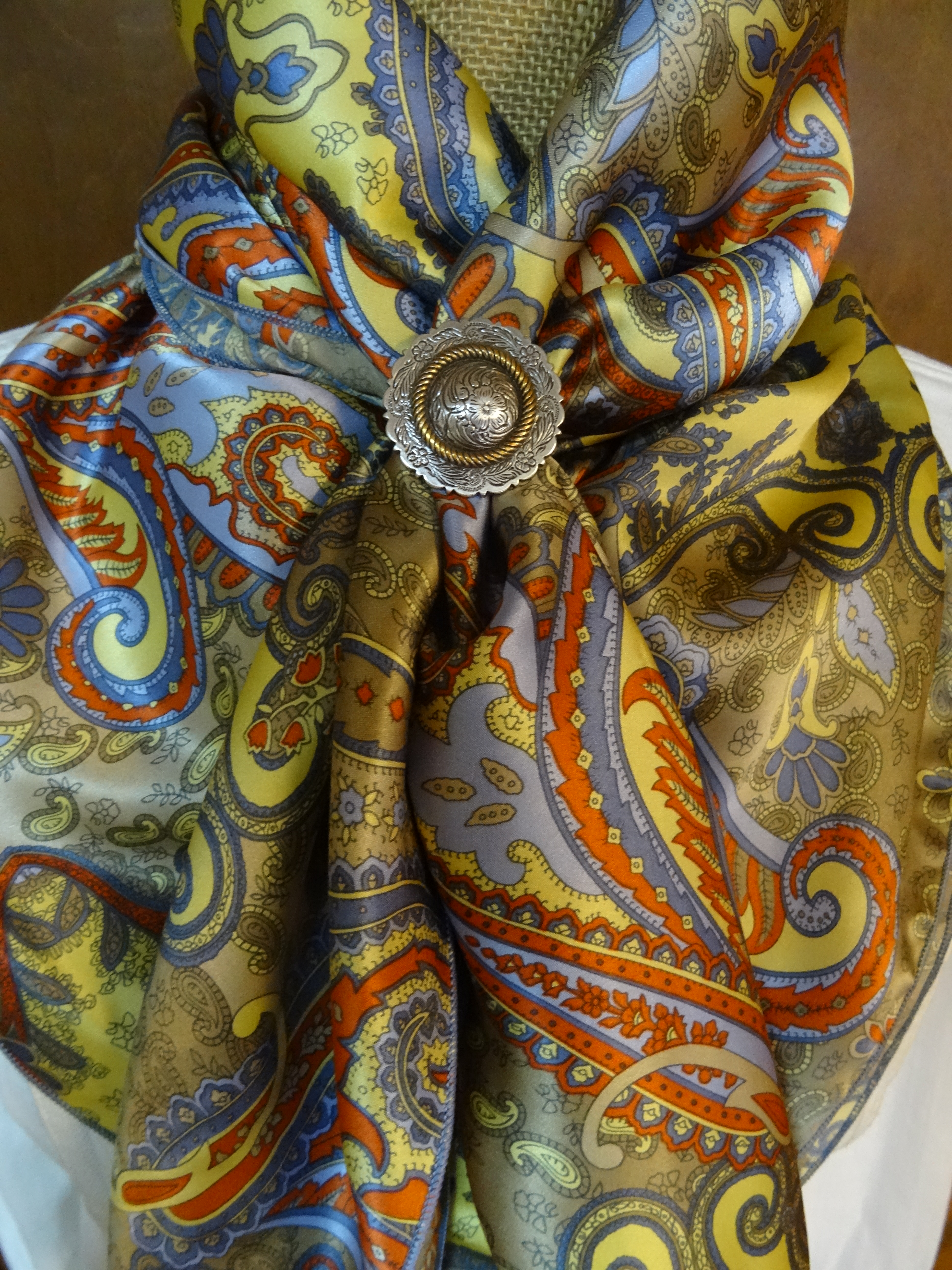Accessoires Sjaals & omslagdoeken Bandanas Paisley Wild Rag Silk Tan Yellow Blue Silk Charmeuse 